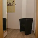 Elisabeth Apartment *